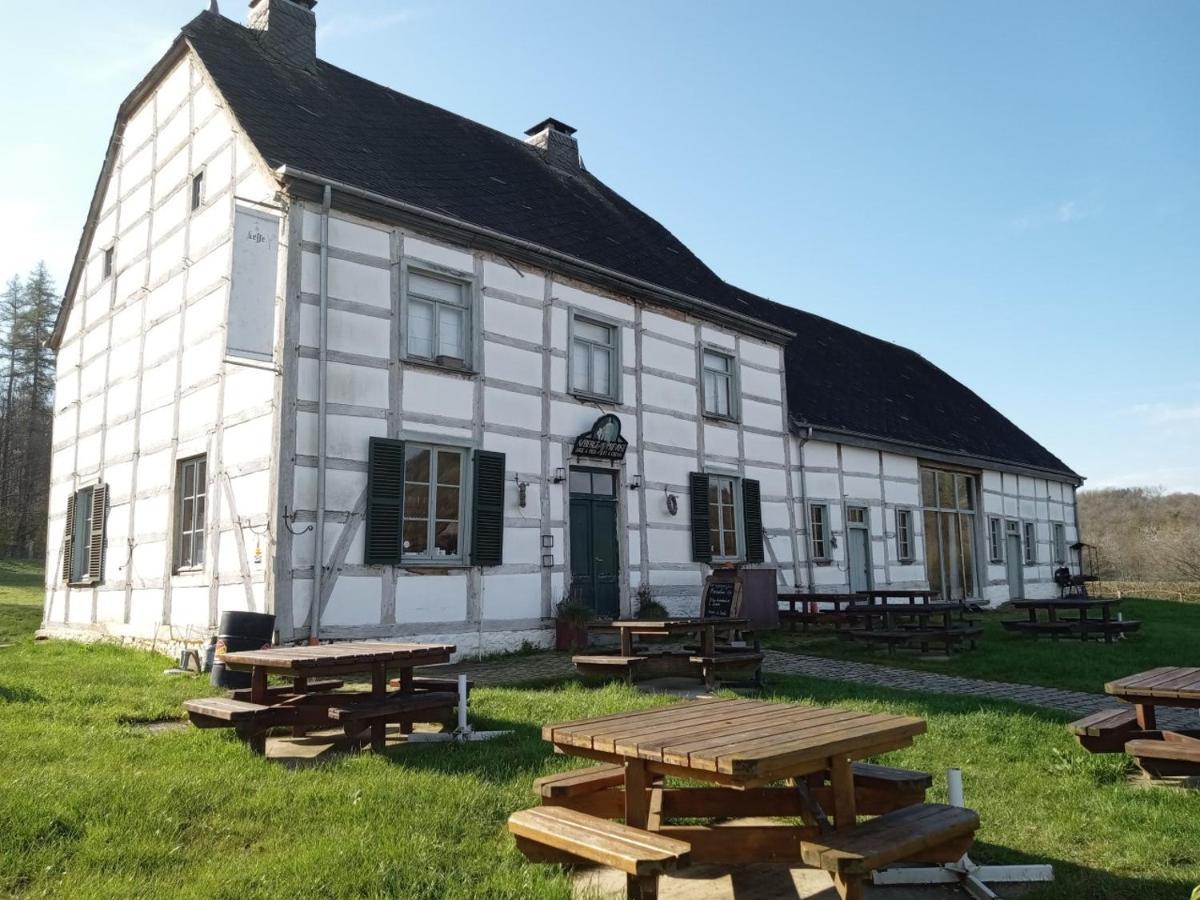 Le Vieux Noyer Bed & Breakfast Nassogne Exterior foto