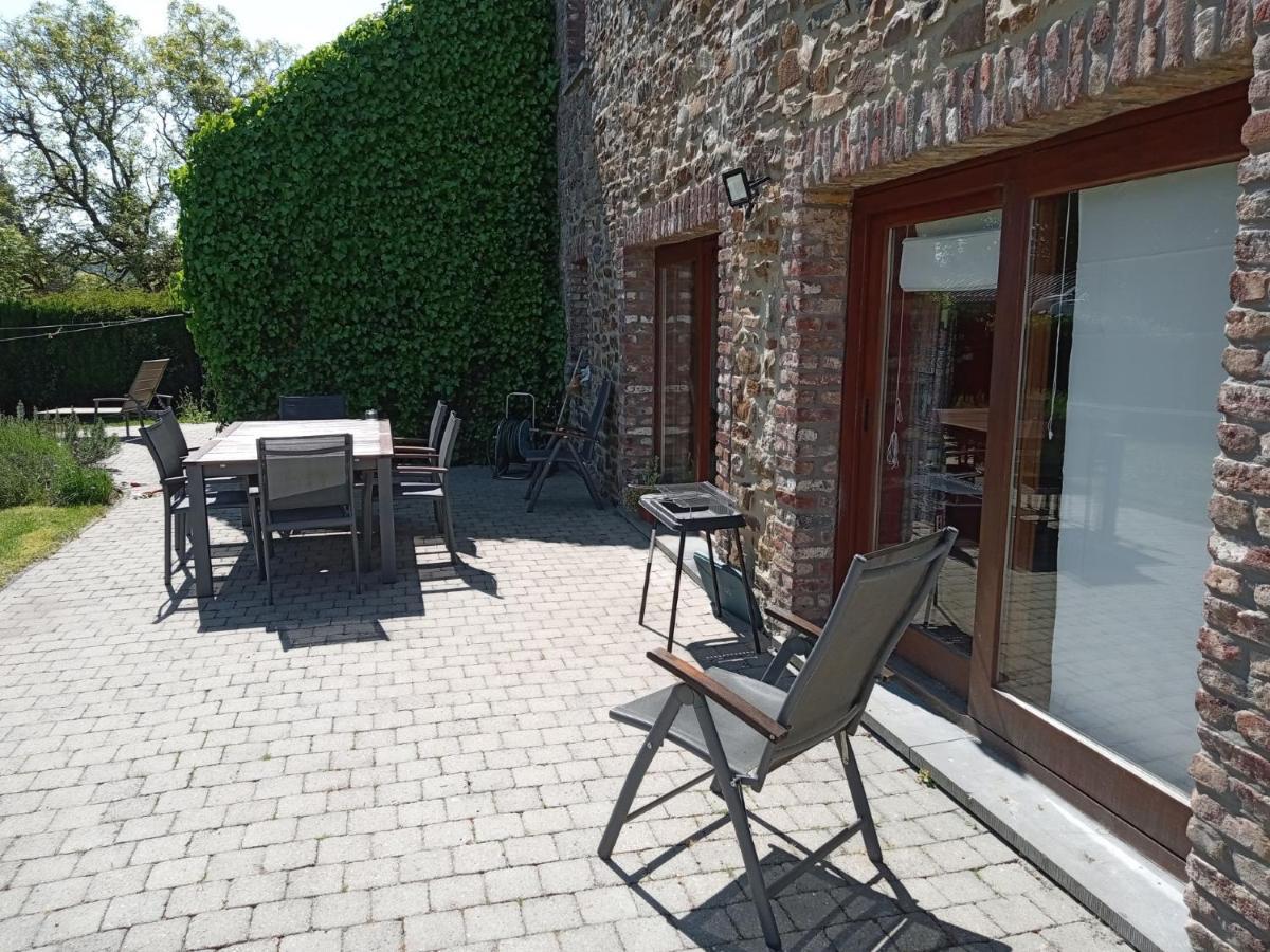 Le Vieux Noyer Bed & Breakfast Nassogne Exterior foto