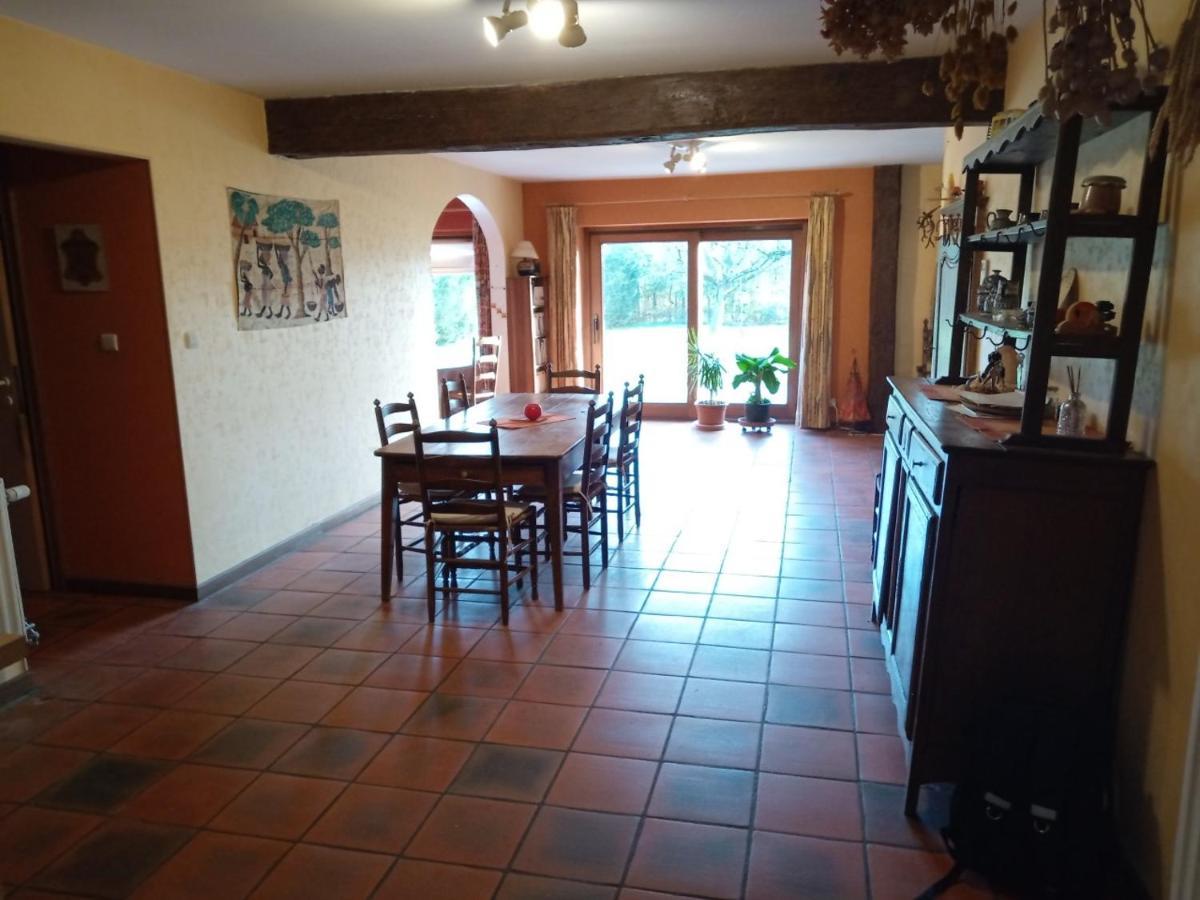 Le Vieux Noyer Bed & Breakfast Nassogne Exterior foto
